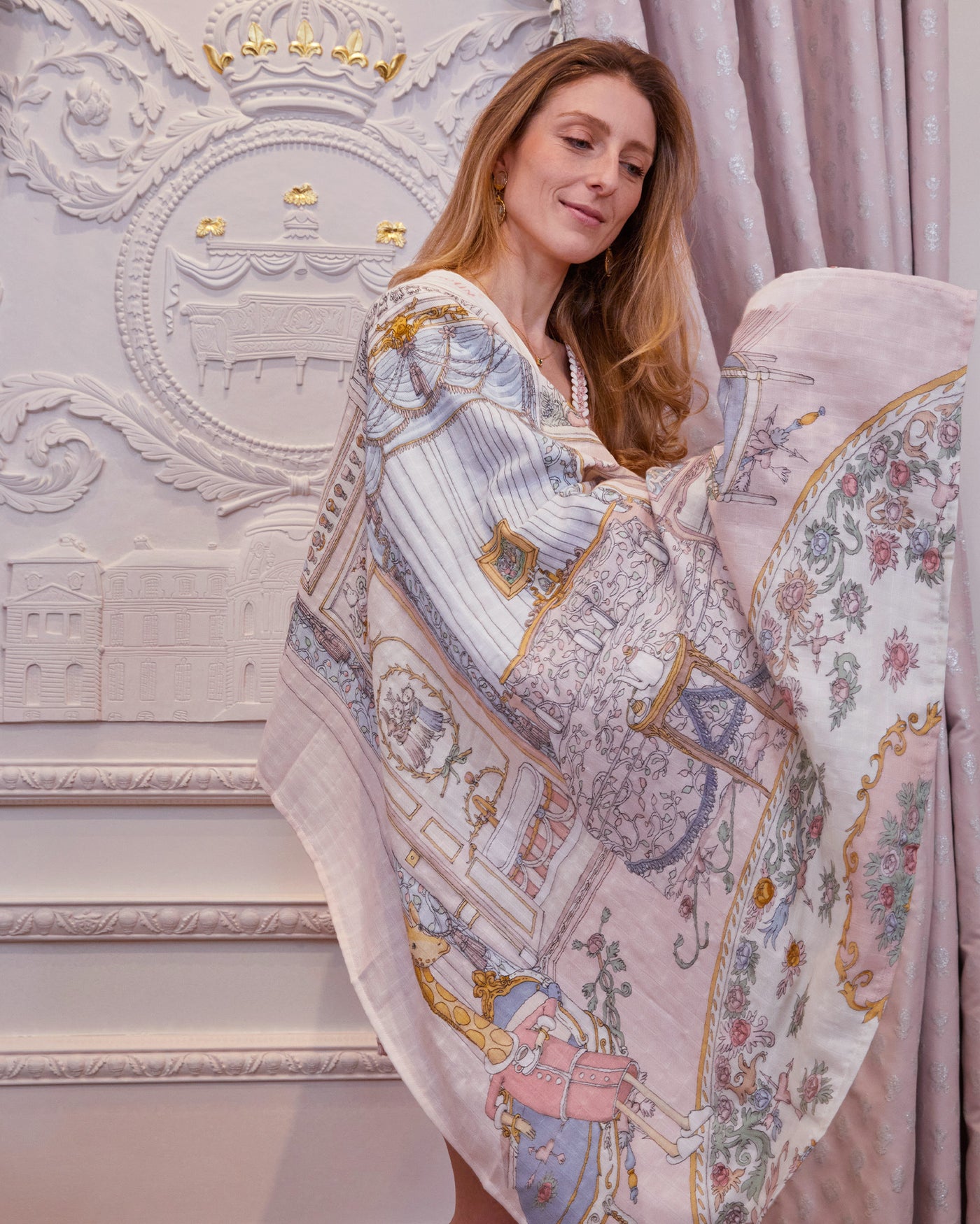Carré & Satin Bib Set - French Bedroom