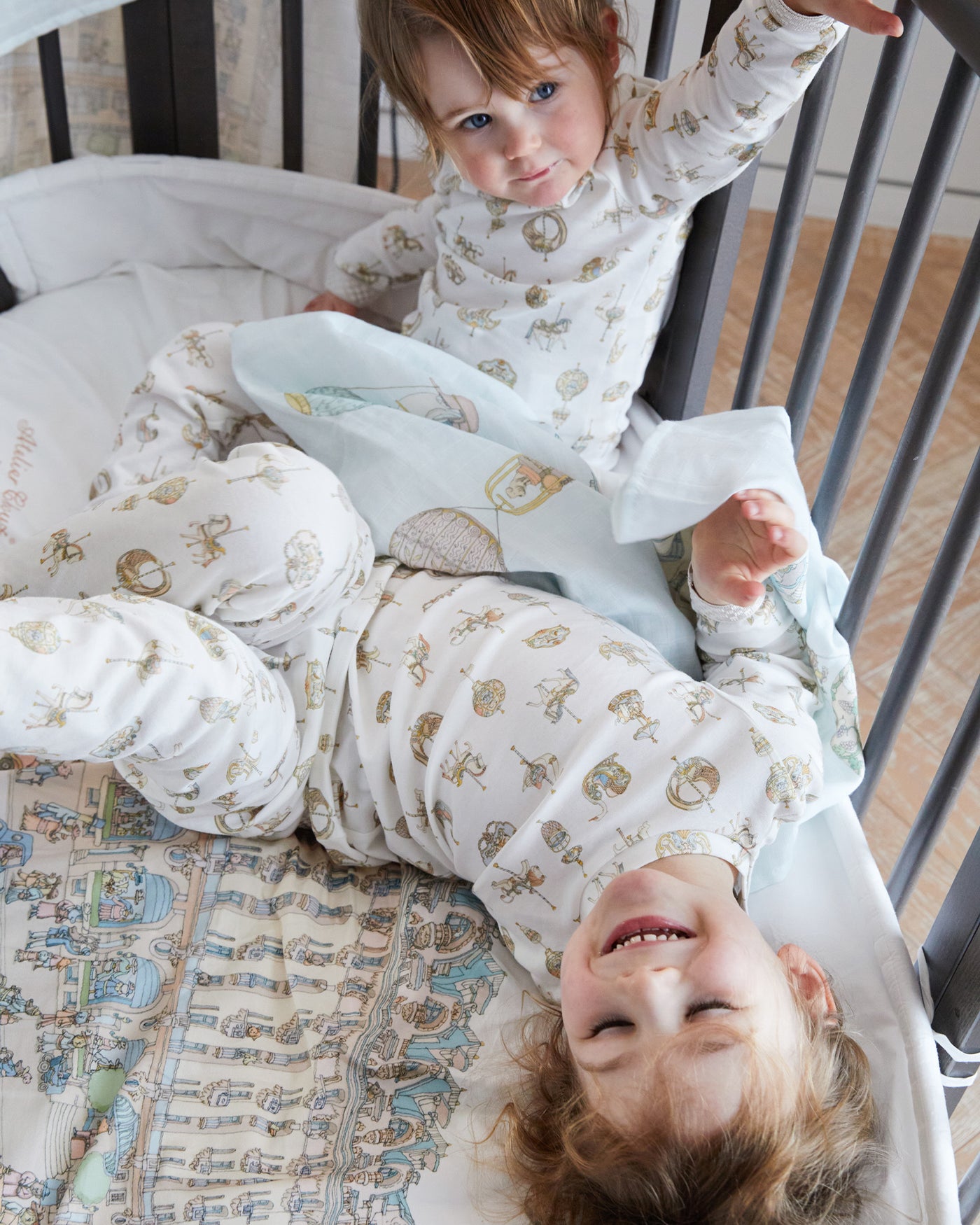 Crib Fitted Sheet - Hotel Lutetia