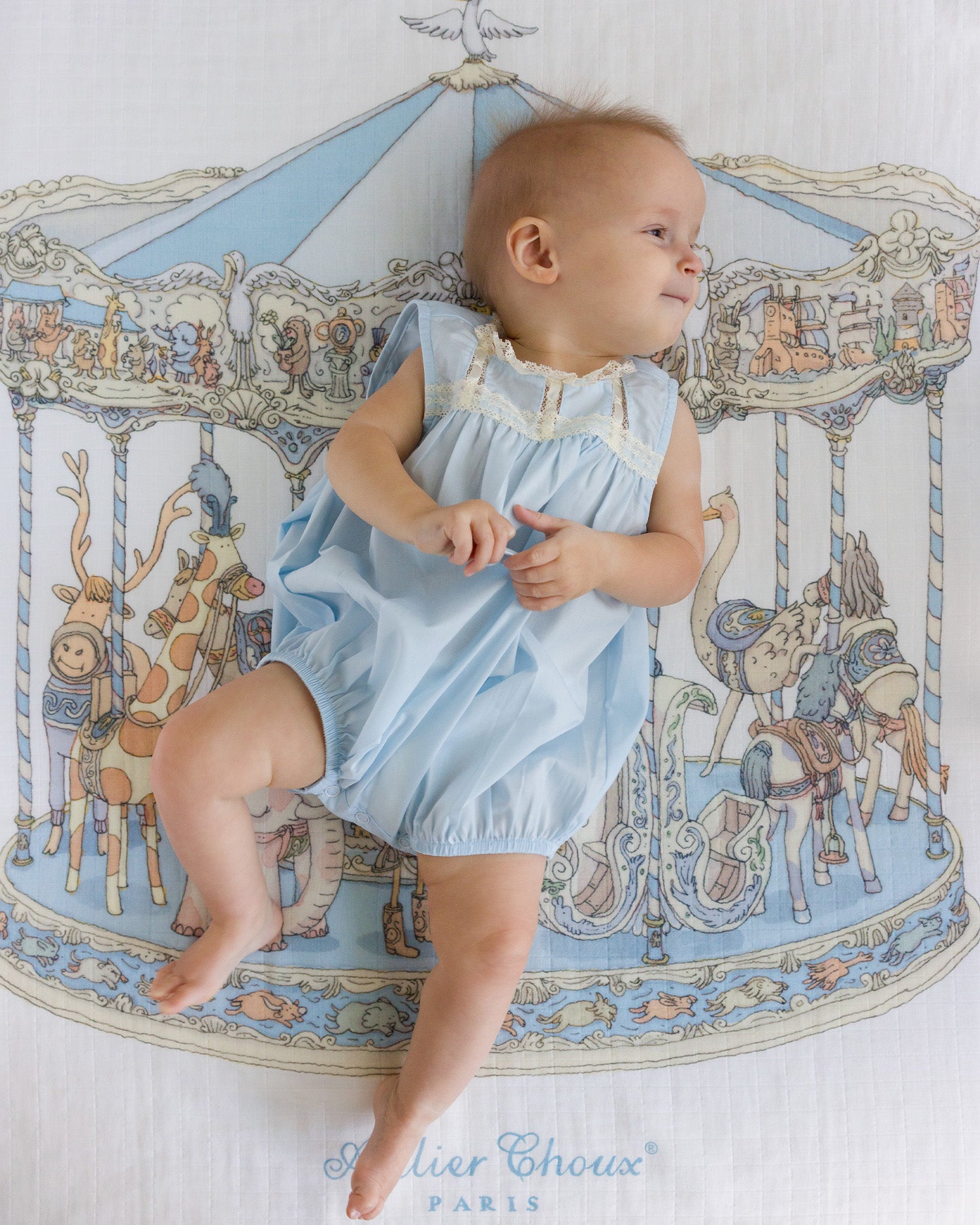 Carré - Carousel Blue • Atelier Choux