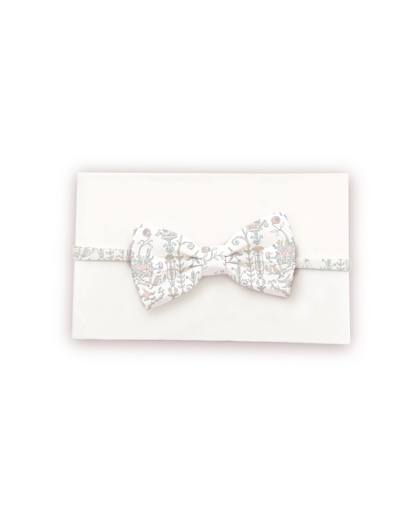 Pretty Papillon – Toile de Jouy